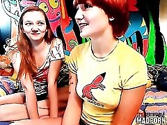 Webcam lesbian teens kiss sensually